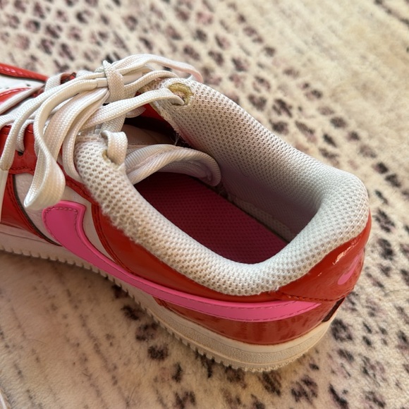 Nike Girls Air Force 1 LV8 Sneakers Basketball Shoes, Pink Red White, Sz 2Y - Picture 8 of 10